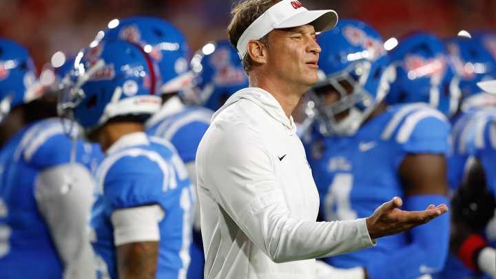 LSU preparing lucrative offer for Lane Kiffin