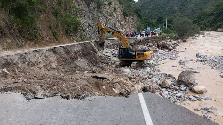 Cajamarca: crecida de río arrasa tramo de la carretera Cutervo