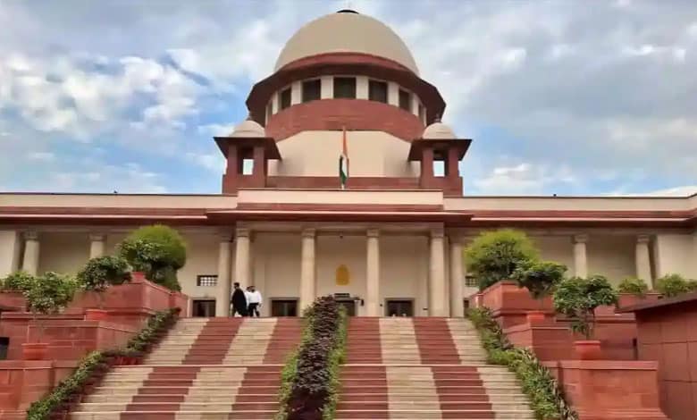 ‘Decide Defector MLAs’ Cases or Face Contempt’ Supreme Court Warns Telangana Speaker