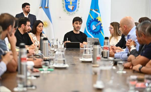 Torres encabezó la primera reunión de gabinete con la incorporación de los nuevos funcionarios al Gobierno