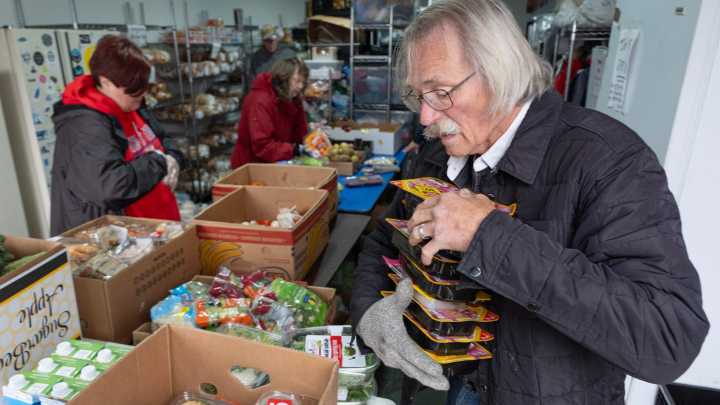 Where to find food support in Lane County during SNAP cuts