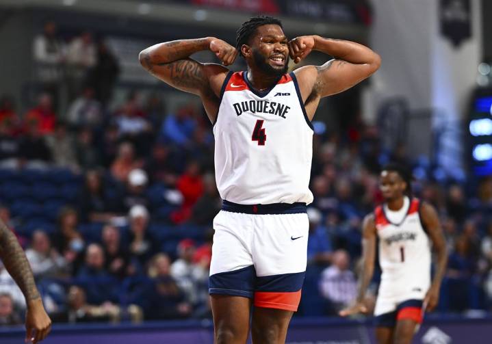 Duquesne men's basketball narrowly escapes with overtime win over Queens in Villanova Challenge