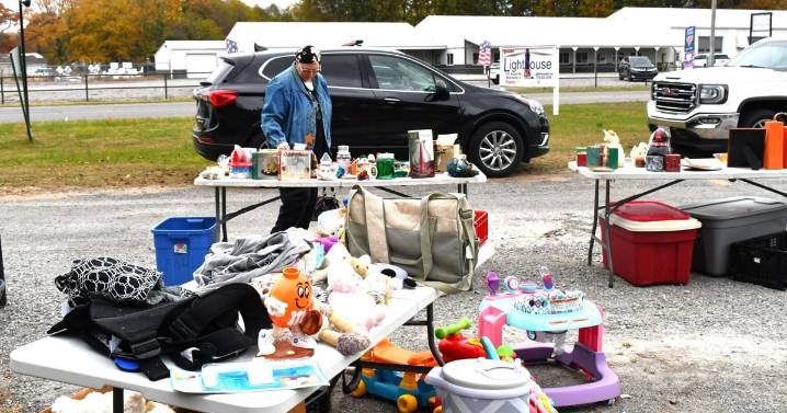 Yard sales, fundraisers, donations ‘really help support Project Hope’