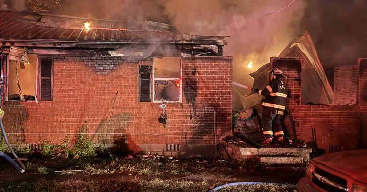 Early morning house fire in Clay City contained by firefighters