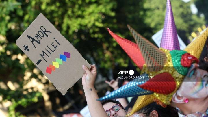 Multitudinaria Marcha del Orgullo en Buenos Aires: protestas y fiesta contra el gobierno de Milei