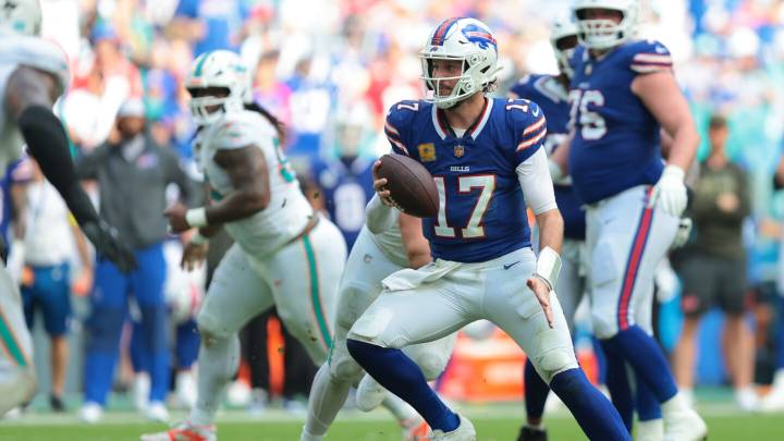 Josh Allen fumble leads to De'Von Achane TD, Dolphins lead Bills 23