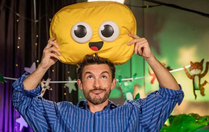 Jonathan Bailey to appear on CBeebies Bedtime Story tonight