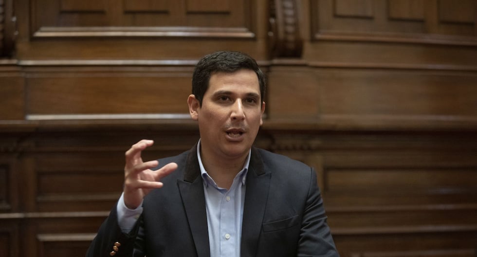 PJ ordena la ubicación y captura de César Combina en juicio por presunta difamación