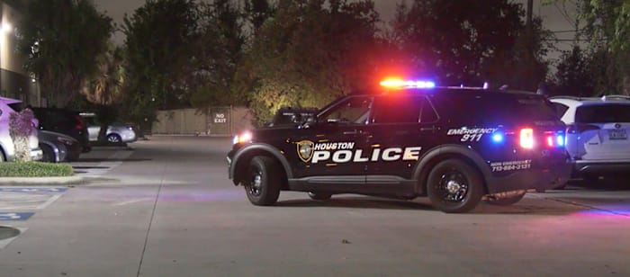 Argument between drivers for home delivery service leads to gunfire, woman shot in NW Houston