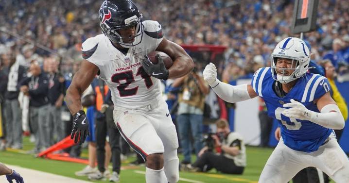 Texans corral high-scoring Colts and narrow AFC South race with 20