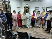 DG-YSS felicitates departmental driver on his retirement 