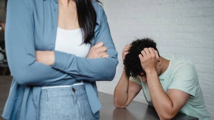 Vergüenza y estigma: hombres también sufren violencia familiar en silencio