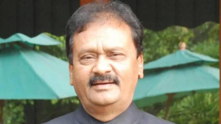 United in Jubilee Hills, divided in Bihar: Congress, AIMIM trade charges over assembly polls