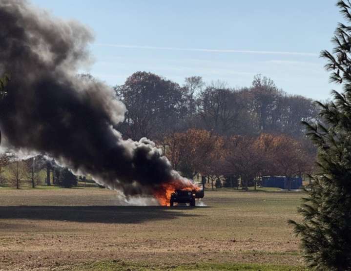 Woman intentionally sets vehicle on fire at Edgewater Park, police say