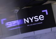 Wall Street points to tiny gains ahead of the open on mixed corporate earnings results