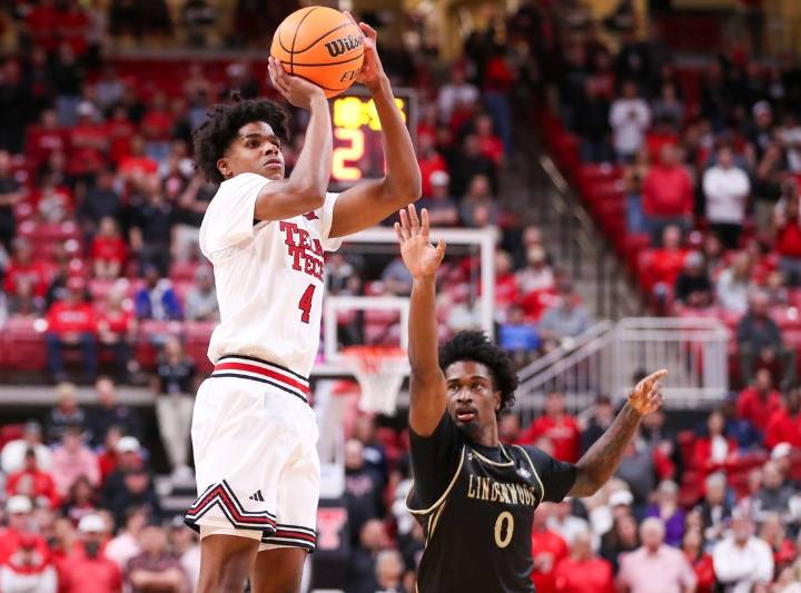 Deadspin | Christian Anderson, No. 10 Texas Tech pound Lindenwood