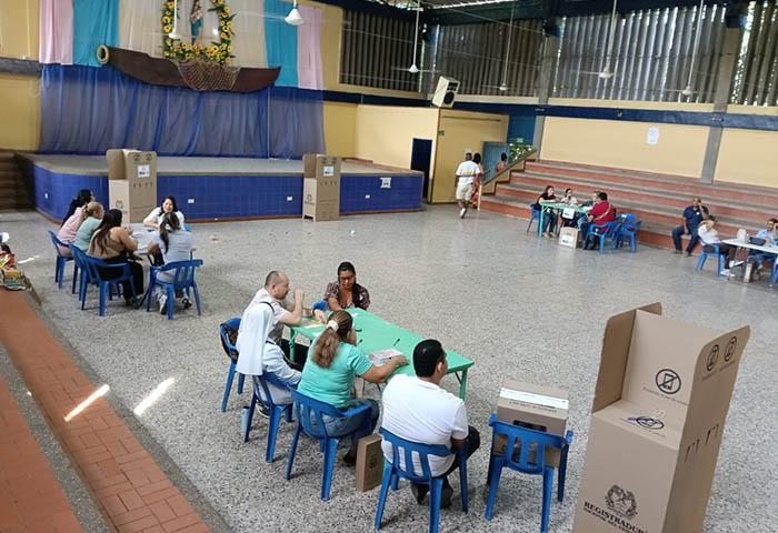 Baja afluencia marca la jornada electoral en el Magdalena