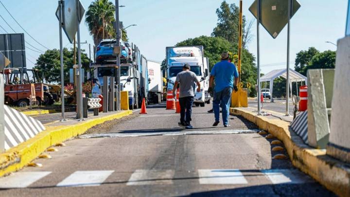 Transportistas logran acuerdos con Segob; volverán bloqueos en caso de extorsión
