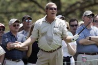 Fuzzy Zoeller, two-time major champion haunted by racist joke about Tiger Woods, dies at 74