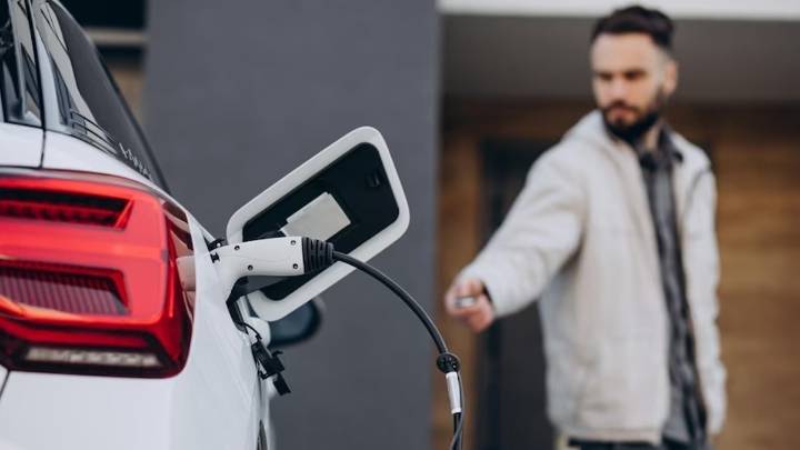 EVs are losing 42% of their value in 2 years: One banker explains what's going wrong