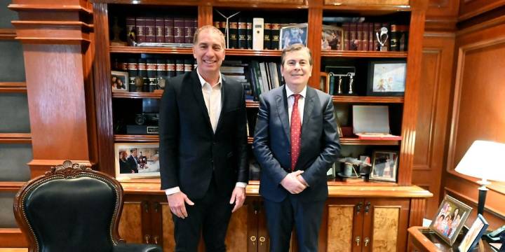 Zamora le anticipó a Santilli su apoyo al Presupuesto, pero no dio señales sobre qué hará en el Congreso