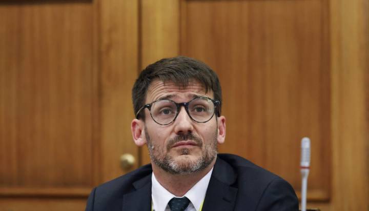 Por falta de quorum: Fracasa sesión de la comisión revisora de la acusación constitucional contra exministro Pardow