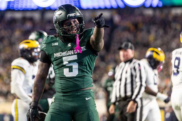 Michigan State leading rusher to enter transfer portal