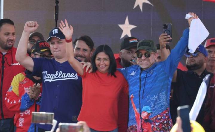 Gobernador Rafael Lacava señaló que se realizaron más de 20 mil asambleas para elegir a los CBBI en Carabobo 15 de noviembre de 2025 | Carabobo El ejecutivo regional agregó que en estas reuniones comu