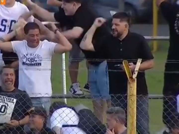 Como un hincha más: el festejo de Agustín Orion en la tribuna por el histórico ascenso de Midland a la Primera Nacional