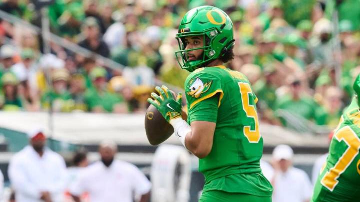 USC vs. Oregon prediction, odds, line: Week 13 college football picks from model