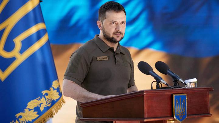 Un escándalo de corrupción y batallas judiciales ponen a prueba a Zelenski en Ucrania