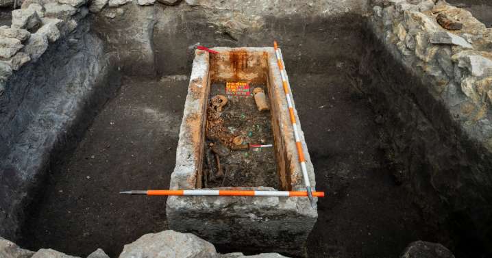 'Truly rare' 1700-year-old Roman sarcophagus found still full of treasures