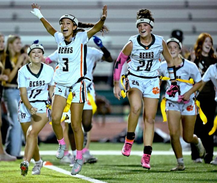 Roosevelt and Riverside Poly girls flag football teams ready for section title games