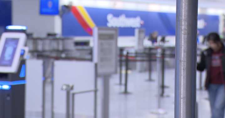 Thanksgiving Eve turns out quiet at Cleveland Hopkins despite holiday travel expectations