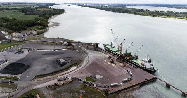 Port of Montreal expansion had inadequate consultation on endangered fish: Bloc MP