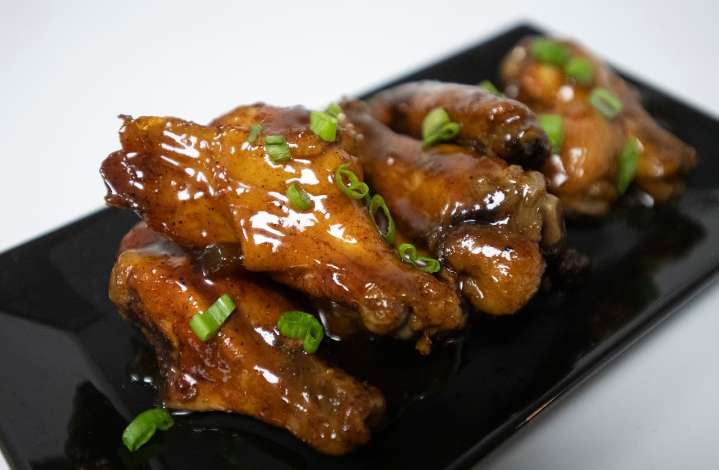 Finger-Lickin’ Finds and Budget Bites: Where to Eat Well in Akron Without Breaking the Bank