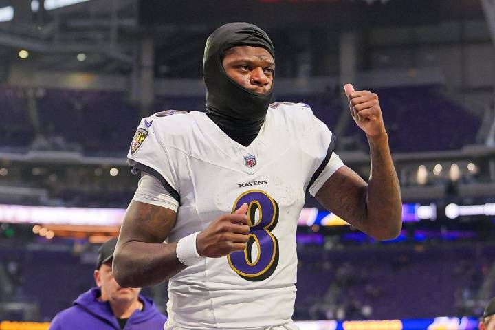 Deadspin | Reports: Ravens QB Lamar Jackson sits out practice