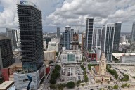 Juicio sobre la cesión del lote a la biblioteca de Trump en Miami será en agosto de 2026