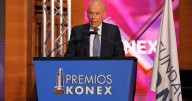 Honoris Causa para Luis Ovsejevich, el creador de la Fundación Konex
