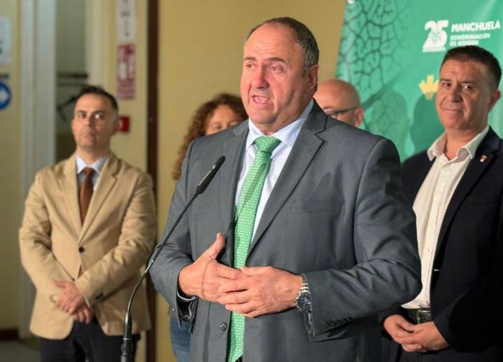 El Gobierno regional felicita a la DOP Manchuela por sus 25 años de trabajo a favor del territorio y de una producción vitivinícola de calidad El Gobierno de Castilla-La Mancha celebra el 25 aniversar