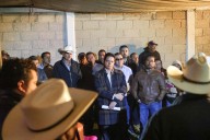 Rompen diálogo campesinos con gobierno, insisten en mantener bloqueo carretero pese a disposición de apoyo de las autoridades