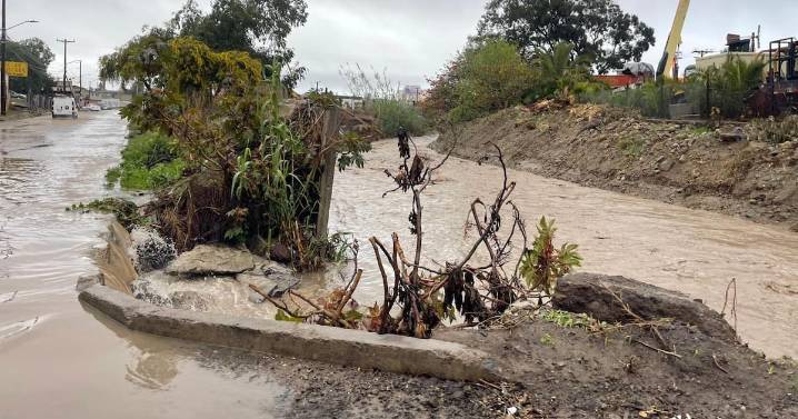 Identifican los puntos de mayor riesgo de inundaciones en Rosarito, ante temporada de lluvias