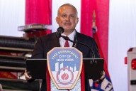 Renuncia el comisionado de bomberos judío de NY tras el triunfo de Mamdani