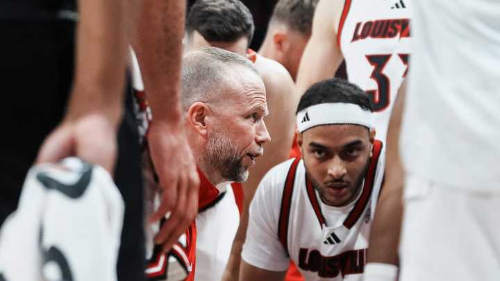 U of L vs. Cincinnati live updates: Follow Cards in Kelsey's hometown