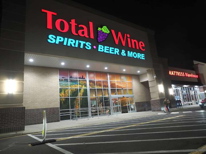Is ShopRite Liquors open on Thanksgiving? All the dollar stores open, closed on Nov. 27