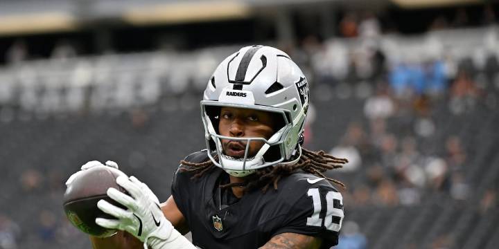Raiders trade WR Meyers ahead of deadline: reports