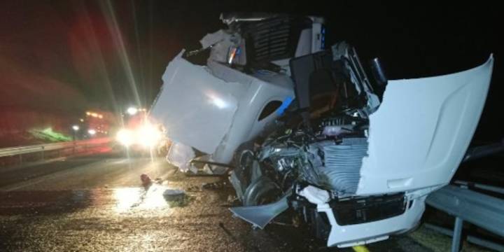 Se registra fuerte choque en carretera León-Salamanca, reportan nueve muertos de manera extraoficial