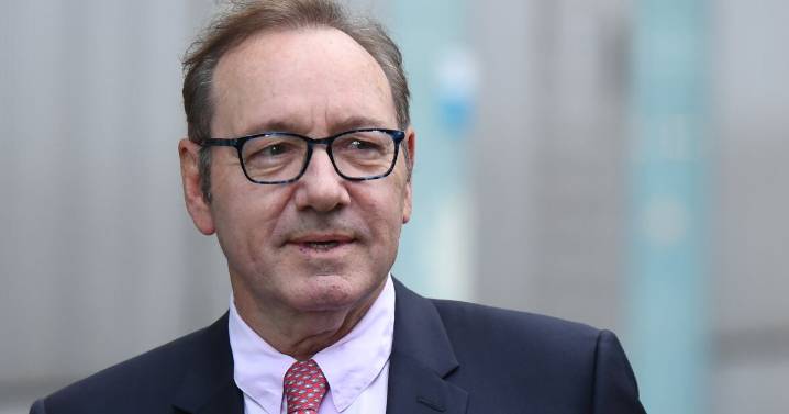 "No tengo hogar”: Kevin Spacey se confiesa tras acusaciones de agresión sexual
