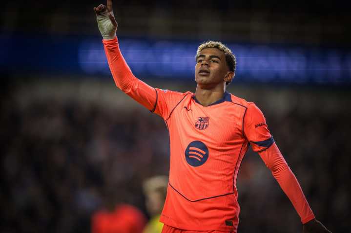 Lamine Yamal salvó al Barcelona de una derrota ante el Brujas en Bélgica terminando 3