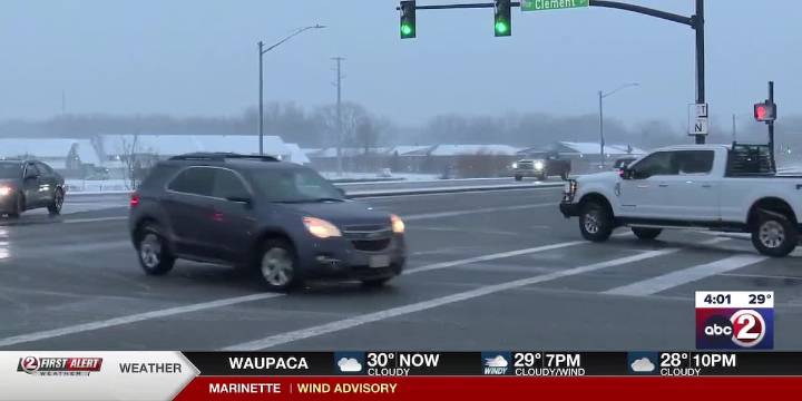 Busy roads on Thanksgiving Eve; peak travel times 11 a.m. to 8 p.m.